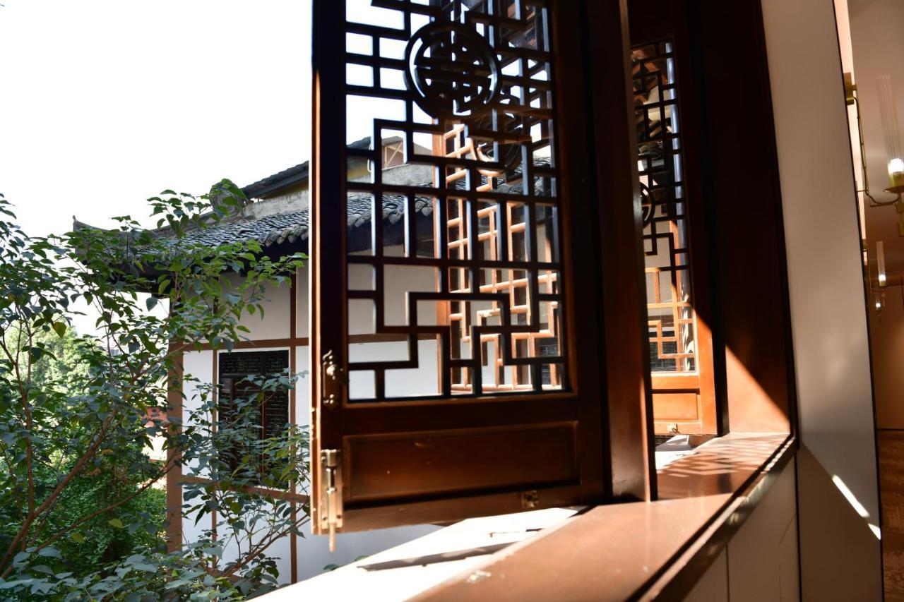 Xishu Garden Inn - Travel Agency Service - Car Rent Service - English Speaking เฉิงตู ภายนอก รูปภาพ