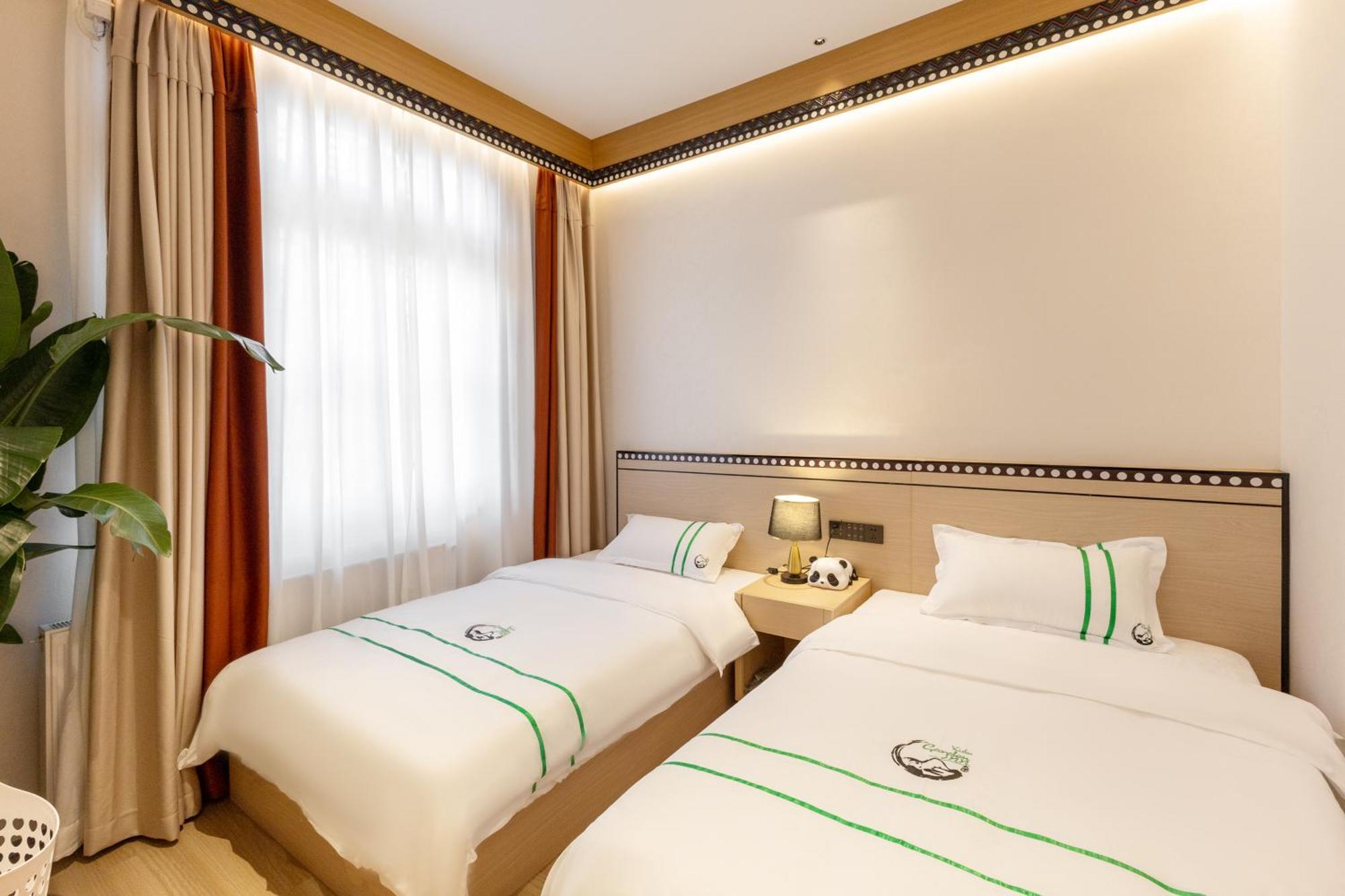 Xishu Garden Inn - Travel Agency Service - Car Rent Service - English Speaking เฉิงตู ภายนอก รูปภาพ